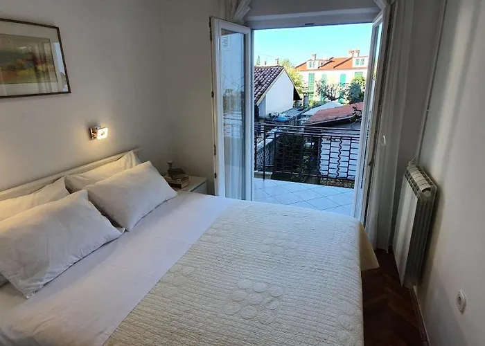 아파트 Klara 로비니